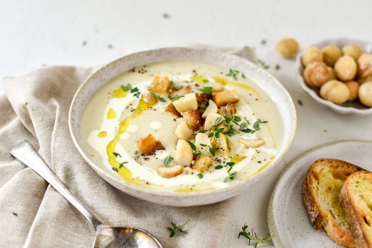 Potato, leek and roasted macadamia soup